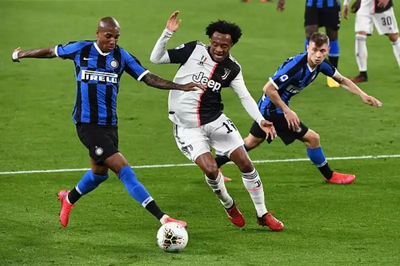 Dybala rilancia la Juventus: l'Inter sparisce,L'argentino entra nella ripresa e decide la super-sfida: i bianconeri tornano in testa alla classifica