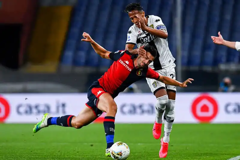 Il Parma ha travolto per 4-1 il Genoa al Tardini in una partita valida per la 27esima giornata di Serie A
