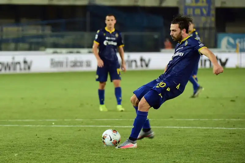 Kulusevski non basta ai ducali per andare al riposo in vantaggio, Di Carmine pareggia su calcio di rigore. Nella ripresa Zaccagni realizza il 2-1. Tocca a Gagliolo siglare il 2-2 e a Pessina siglare il gol vittoria.