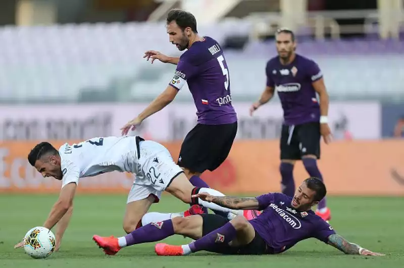 Nandez e Simeone per il sardi, Ribery e Duncan per i padroni di casa i più pericolosi. Nella Fiorentina esordio di Kouamé.