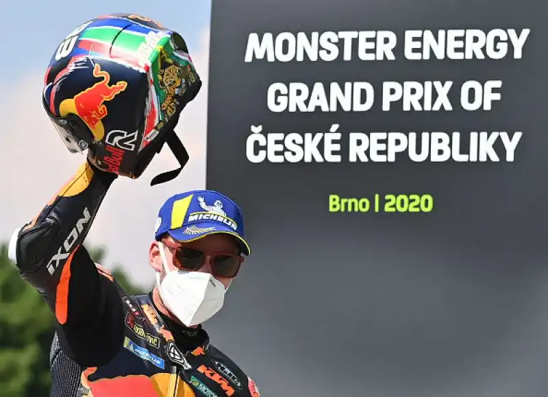 Brad Binder ha vinto a sorpresa il Gran Premio della Repubblica Ceca, classe MotoGp.