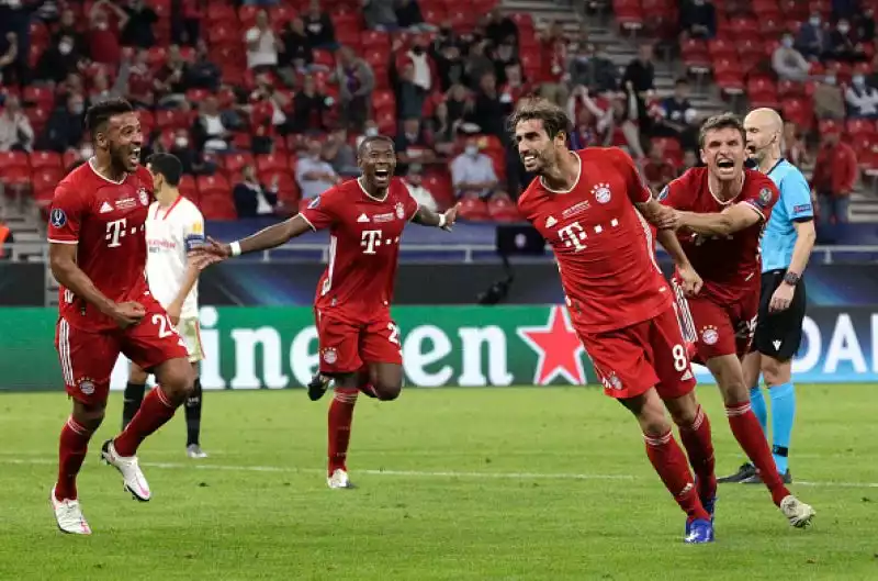 Dopo il vantaggio spagnolo su rigore di Ocampos il Bayern ha pareggiato con Goretzka e ha trovato il gol vittoria nei supplementari con Javi Martinez.