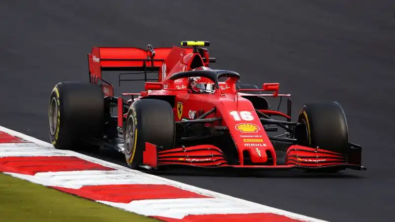 Le Ferrari deludono: Leclerc, partito quarto, non riesce andare oltre il settimo posto.