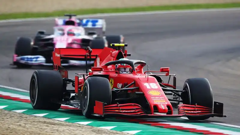 La Ferrari non sorride: Charles Leclerc, dopo essere partito settimo, ha chiuso al quinto posto dietro Kvyat.