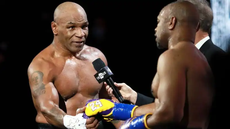 Al termine del match, Mike Tyson ha dichiarato: "Non sono più un gigante. Non salivo su un ring da 15 anni".