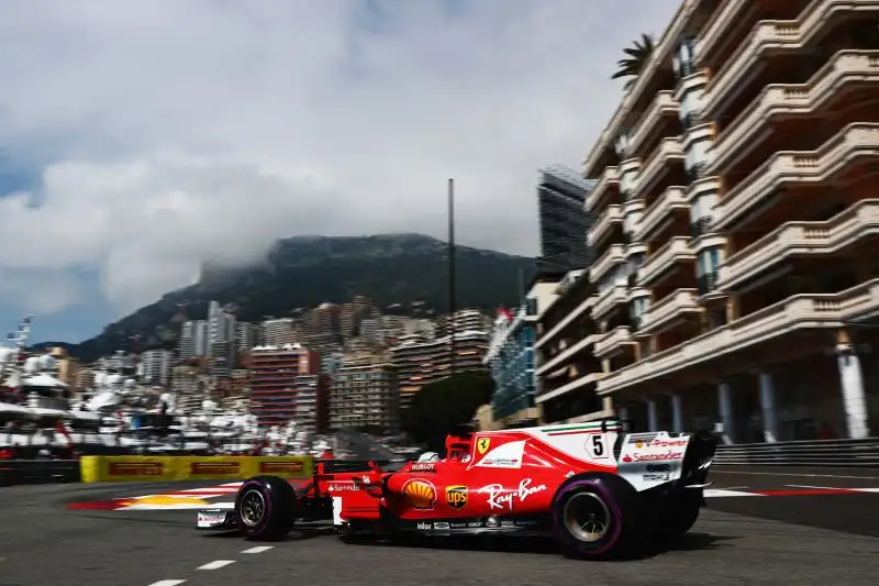 Il Gran Premio di Monaco del 2017 è da cineteca per la Ferrari, che centra la doppietta dopo cinque anni con Vettel e Raikkonen.
