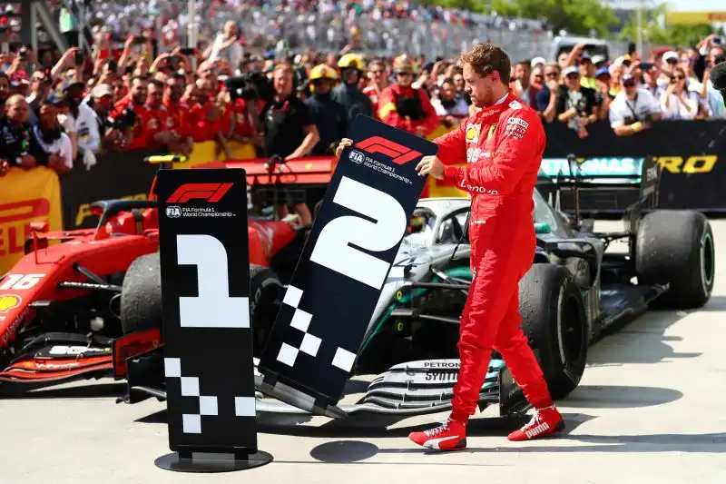 Montreal, 9 giugno 2019: è la data della "vittoria fantasma" di Vettel. Il tedesco arriva per primo al traguardo ma viene penalizzato di 5 secondi per aver ostacolato Hamilton al rientro: il successo va così all'anglocaraibico.