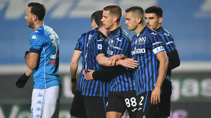 LAtalanta non dà scampo al Napoli, che torna in Campania con un pesante 4-2, collezionando la sesta sconfitta nelle ultime dodici partite.