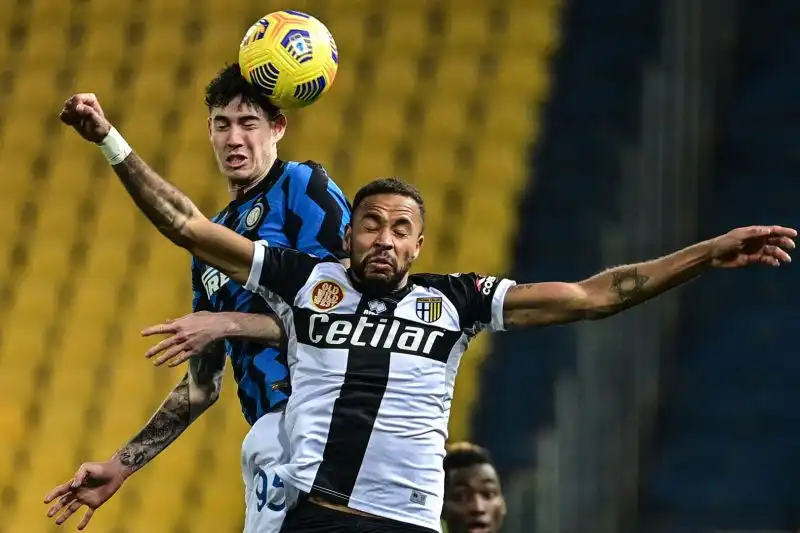 Nonostante la pressione, però, è l'Inter ad esultare al triplice fischio: per i nerazzurri arriva l'auspicato allungo in classifica sul Milan