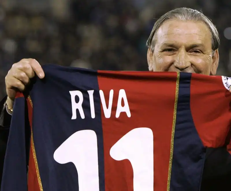 Gigi Riva con la maglia del Cagliari ha segnato 208 gol tra coppe e campionato