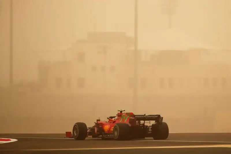 5  Carlos SAINZ (Ferrari) a 1.245