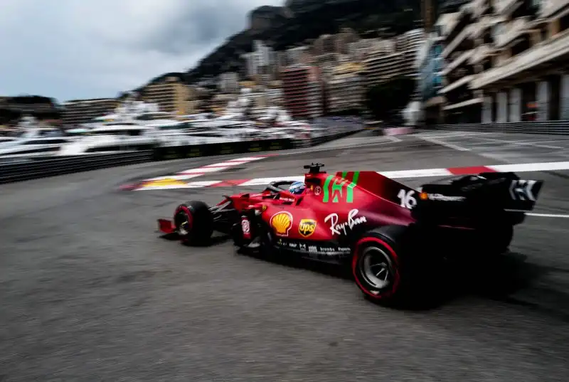 Sulla pista di casa a Monte Carlo, il monegasco ha fatto segnare il tempo di 1'10"346, confermando quanto di buono fatto vedere durante le libere