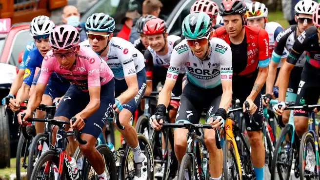 -7 al Giro d'Italia, tanti talenti iscritti alla Corsa Rosa