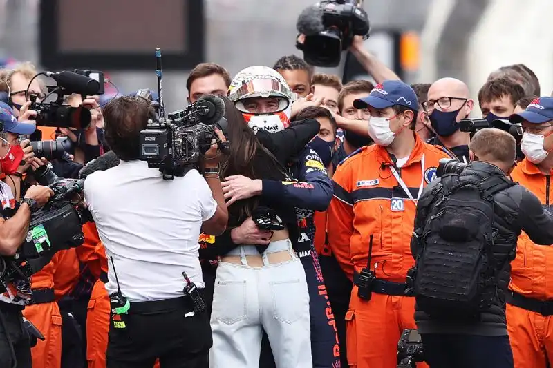Il portacolori della Red Bull ha festeggiato con lei il successo nel Gp di Monaco
