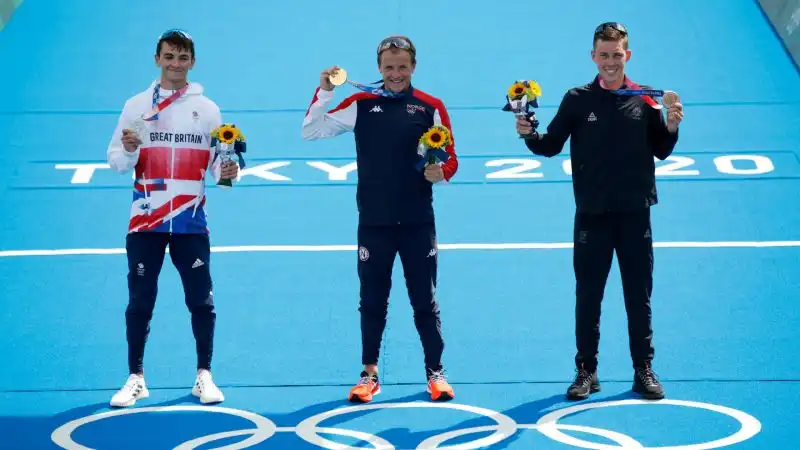 Sul podio anche il britannico Alex Yee (medaglia d'argento) e il neozelandese Hayden Wilde (medaglia di bronzo)