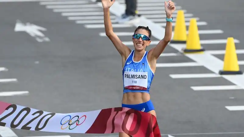 Per Antonella Palmisano compleanno con medaglia d'oro  conquistata nella marcia 20 km