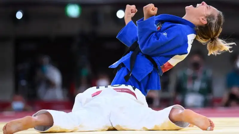 Quarta medaglia per l'Italia, la seconda di bronzo. Se la mette al collo Odette Giuffrida nel judo (-52 kg)