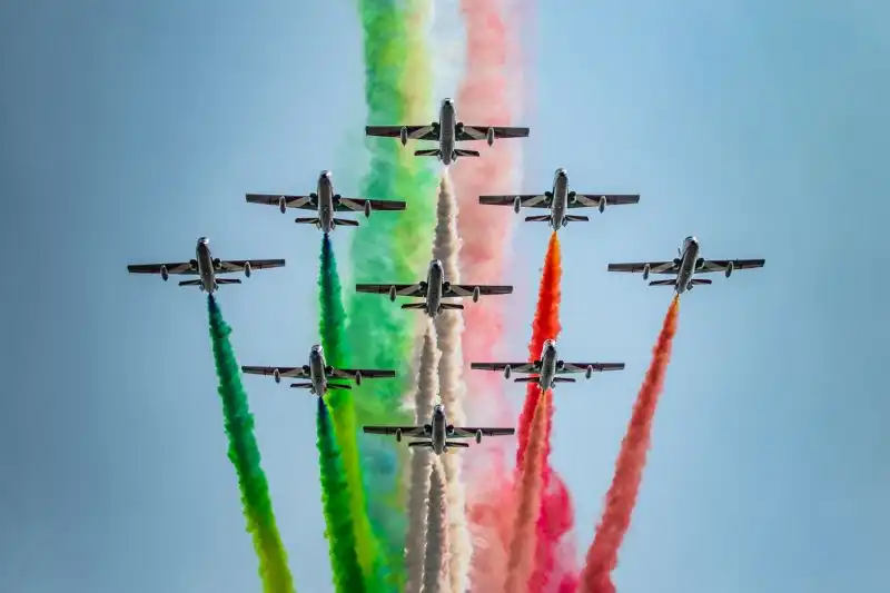 Per l'edizione 2021 del Gran Premio d'Italia è stata la banda della Guardia di Finanza a suonare l'inno, mentre le Frecce Tricolori sovrastavano l'Autodromo. Foto di Cristian Lovati