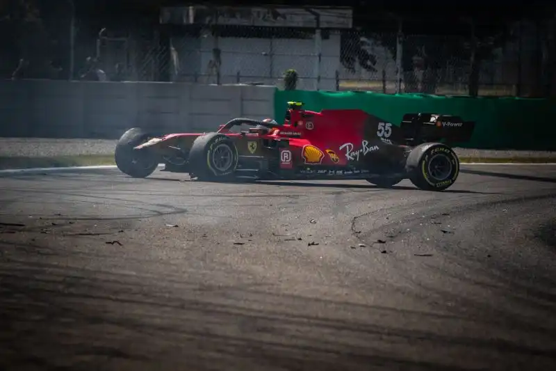 Lo spagnolo della Ferrari ha perso il controllo della vettura all'uscita della Variante Ascari. Foto di Cristian Lovati