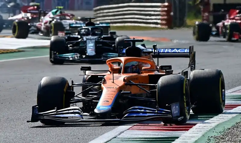 a Monza clamorosa vittoria di Ricciardo, Leclerc quarto