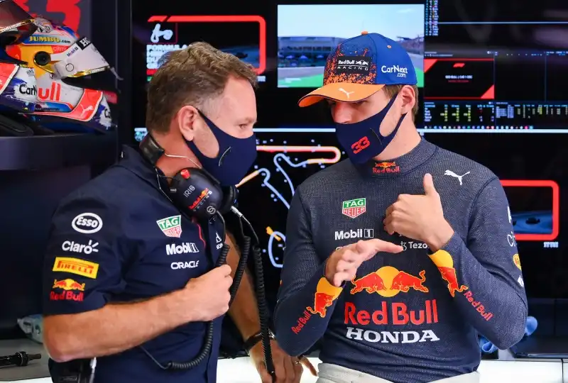 F1, Christian Horner si fida di Max Verstappen