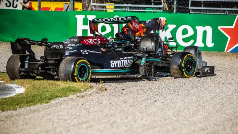 Il commento di Hill e Clarkson sullo scontro tra Hamilton e Verstappen