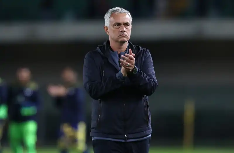 Roma: José Mourinho mantiene la linea sull’arbitro Orsato