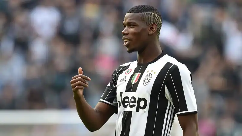 Ai tempi della Juventus il centrocampista ha sfoggiato anche il look zebrato