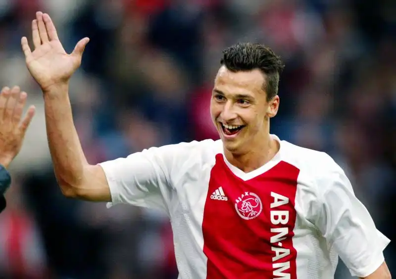 L'Ajax gli ha poi dato fiducia: ha giocato in Olanda dal 2001 al 2004