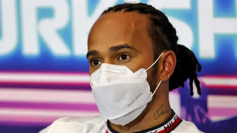 F1, parole a sorpresa dello storico rivale di Lewis Hamilton