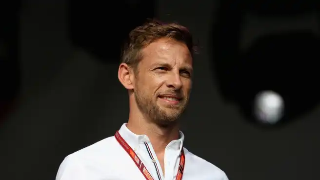Jenson Button scende in pista per Spa