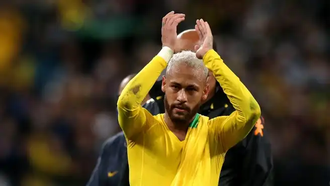 Neymar sorprende il PSG