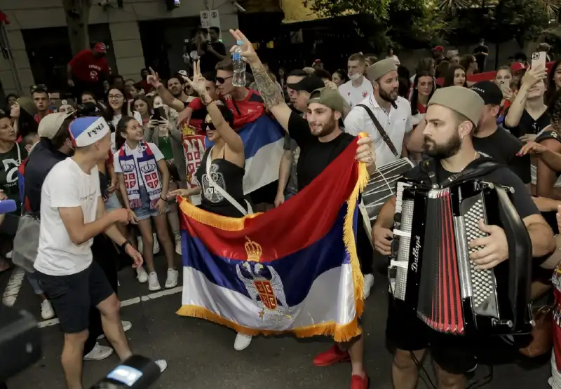 Novak Djokovic, smentito l'arresto. Festa dei tifosi a Melbourne