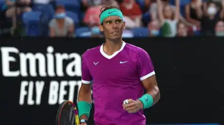 Australian Open, Rafa Nadal soffre ma vola in semifinale