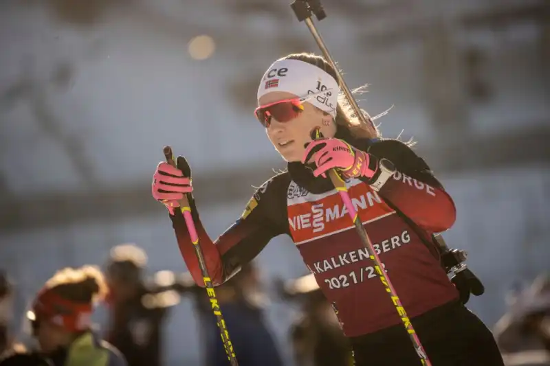 Emilie Aagheim Kalkenberg, 24 anni, giovane speranza del biathlon norvegese.