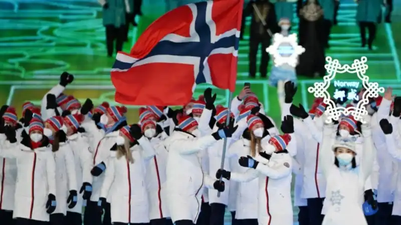 Una delle superpotenze delle Olimpiadi invernali è entrata in scena come 52esima: la Norvegia. 103 gli atleti della nazione scandinava.
