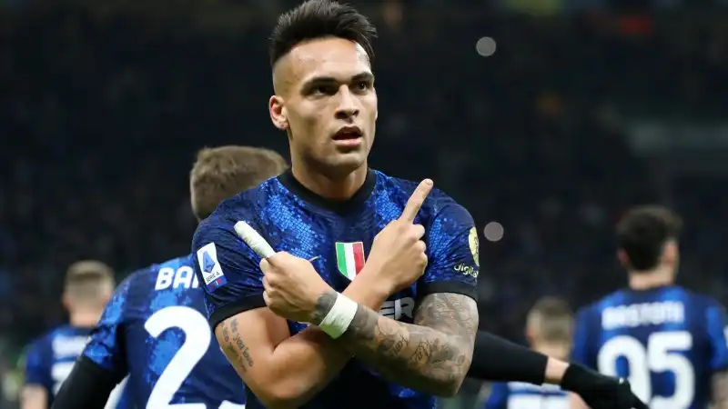 Lautaro si sblocca, l’Inter stravince e torna in testa