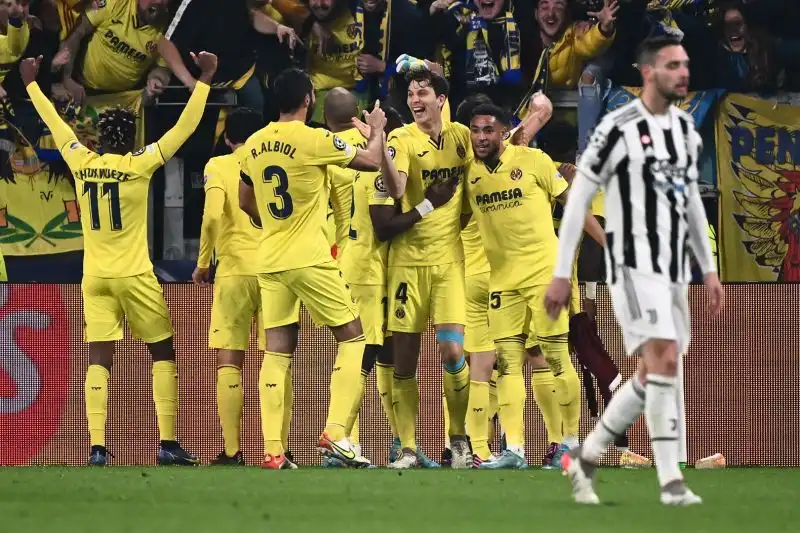 Sprofondo bianconero all'Allianz Stadium: il 3-0 del Villarreal vale la dolorosissima eliminazione dalla Champions League