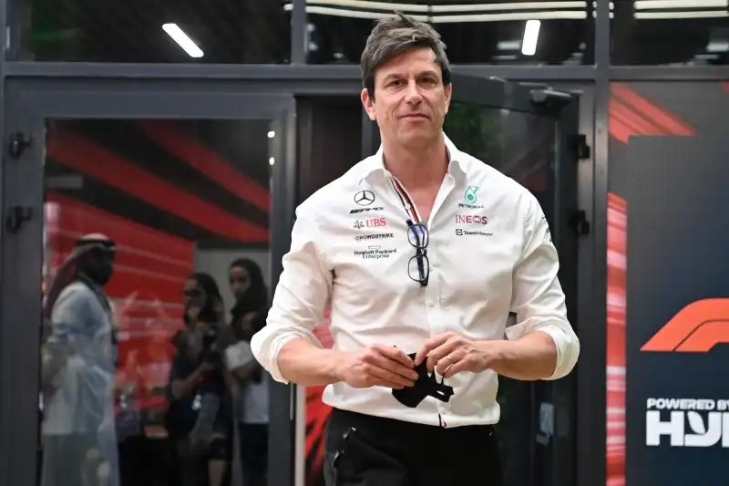 F1, Toto Wolff suona la carica: “Lampi di vera Mercedes”