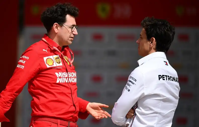 F1, Toto Wolff non si spiega questa Ferrari: “Mai visto”