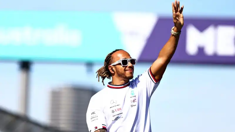 Formula 1, Lewis Hamilton non incanta la Ferrari: il categorico giudizio