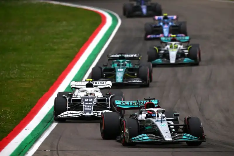 Russell 5: Le Mercedes non sono mai state inquadrate in questa Sprint, almeno è davanti ancora una volta a Hamilton