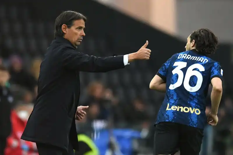 Inzaghi 6.5: la sua squadra riesce a vincere un match importante per la lotta scudetto, andando parzialmente oltre le difficoltà emerse nella sconfitta contro il Bologna