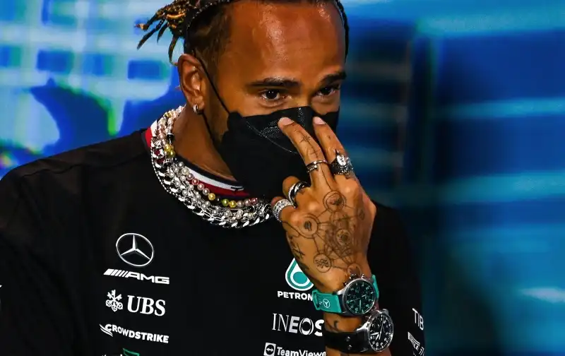 Formula 1, Lewis Hamilton e Mercedes non si danno pace