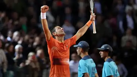 Novak Djokovic, il millesimo sorriso vale la finale agli Internazionali d'Italia