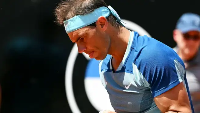 Roland Garros, Rafa Nadal si nasconde