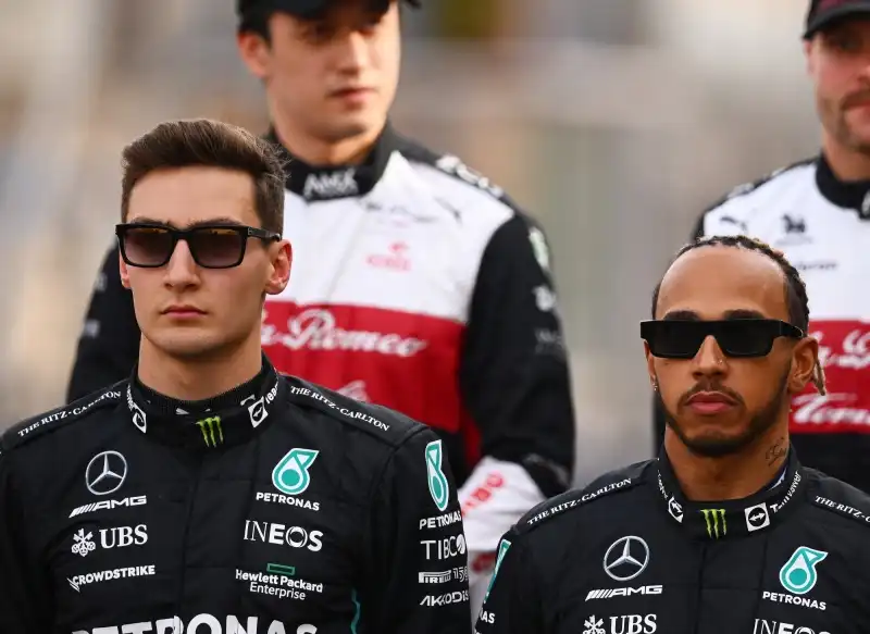 “Lewis Hamilton infastidito da George Russell”