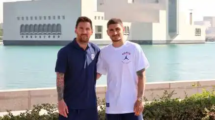 Donnarumma, Messi e Verratti scoprono il Qatar: le foto