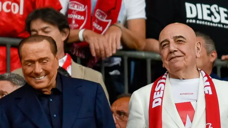 Berlusconi e Galliani al settimo cielo (ph. Alessandro Viganò)