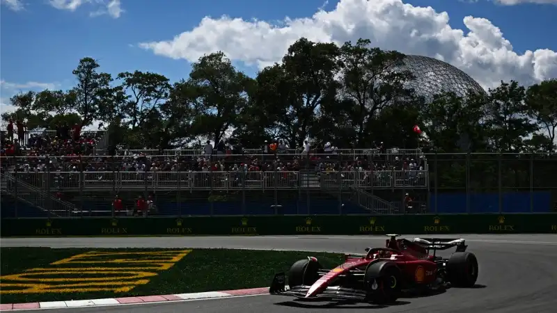 Buone le prestazioni delle Ferrari: al termine delle prove libere 2 Leclerc è secondo e Sainz terzo